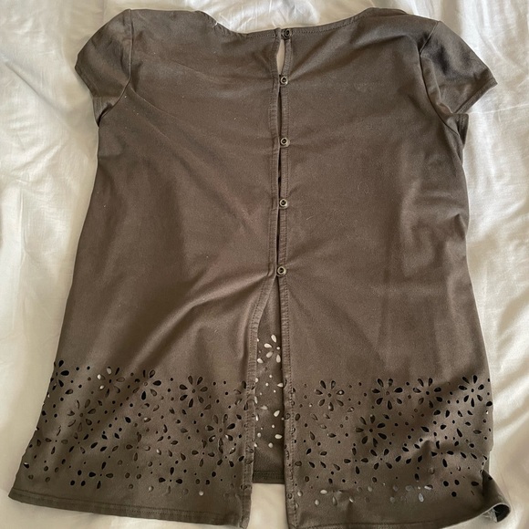 Maurice’s - Olive Green Eyelet Detail Shirt - Picture 4 of 7